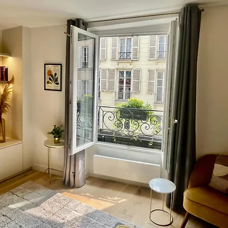 Renovated Saint-germain-des-pres - Le Bon Marche Paris