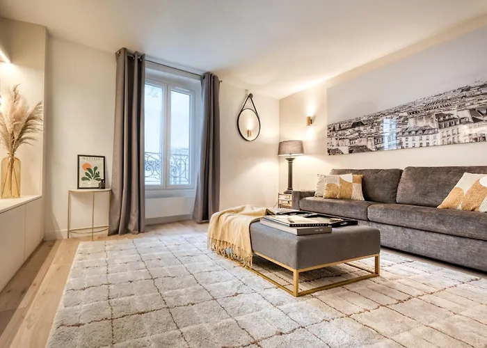 Casa de hóspedes Renovated Saint-germain-des-pres - Le Bon Marche 4*